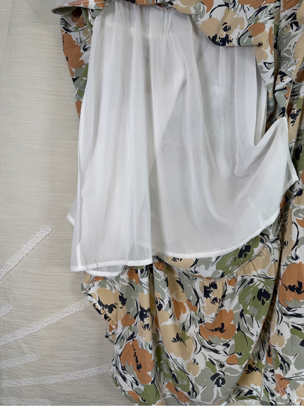 ASTR The Label floral midi dress in the Rust Sage Floral print with olive green - Picture 6 of 10